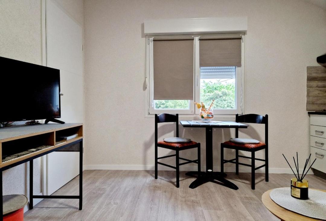 App & Beauty Loza Apartment Zambratija  Bagian luar foto